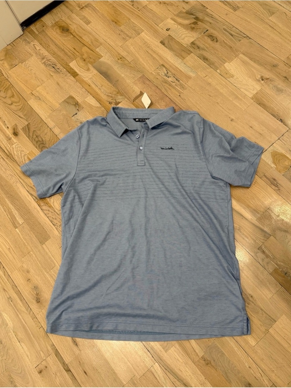 4 Activewear Mens Shirts (Bundle); all XL